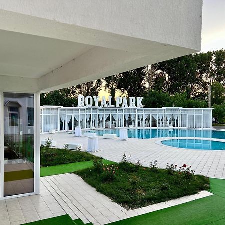 מלון באסקוב Royal Park Complex מראה חיצוני תמונה
