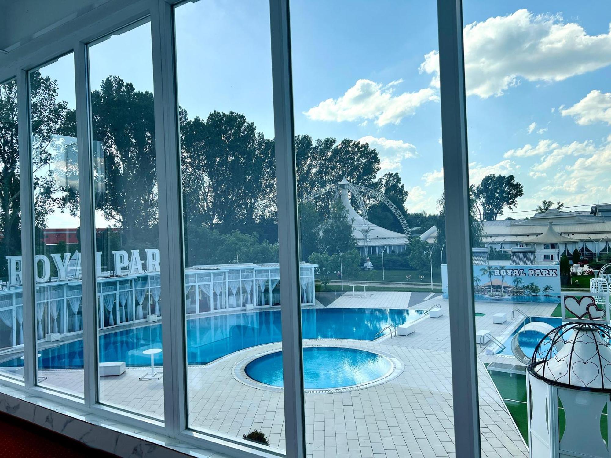 מלון באסקוב Royal Park Complex מראה חיצוני תמונה