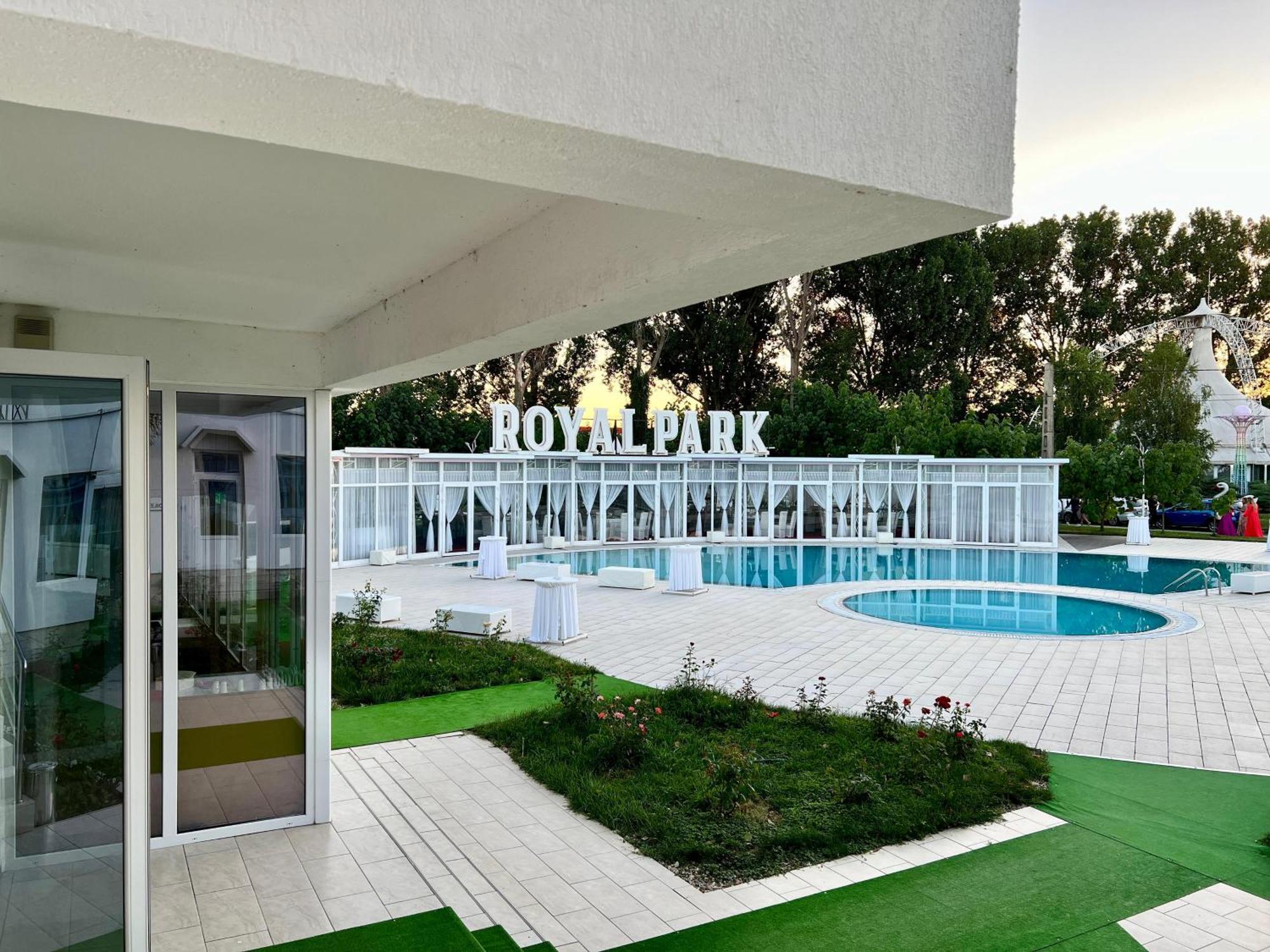 מלון באסקוב Royal Park Complex מראה חיצוני תמונה